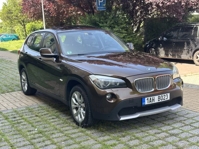 BMW X1 E84 23d 150kW Bi-Xenony/Manuál/4x4 xDrive/Navigace