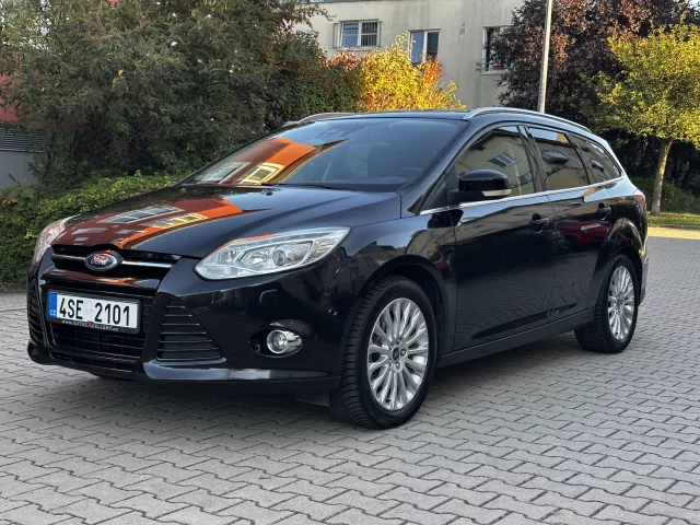 Ford Focus 1.6 16V 110kW Titanium Navi Xenony Tažné