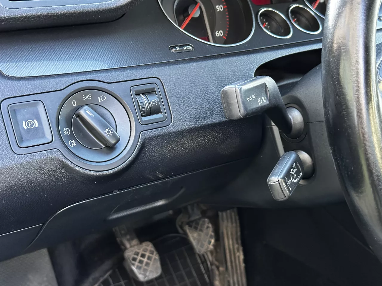 Volkswagen Passat 2.0 TDI 103kW Navi 6st. Manuál ALU kola Tažné - foto 19