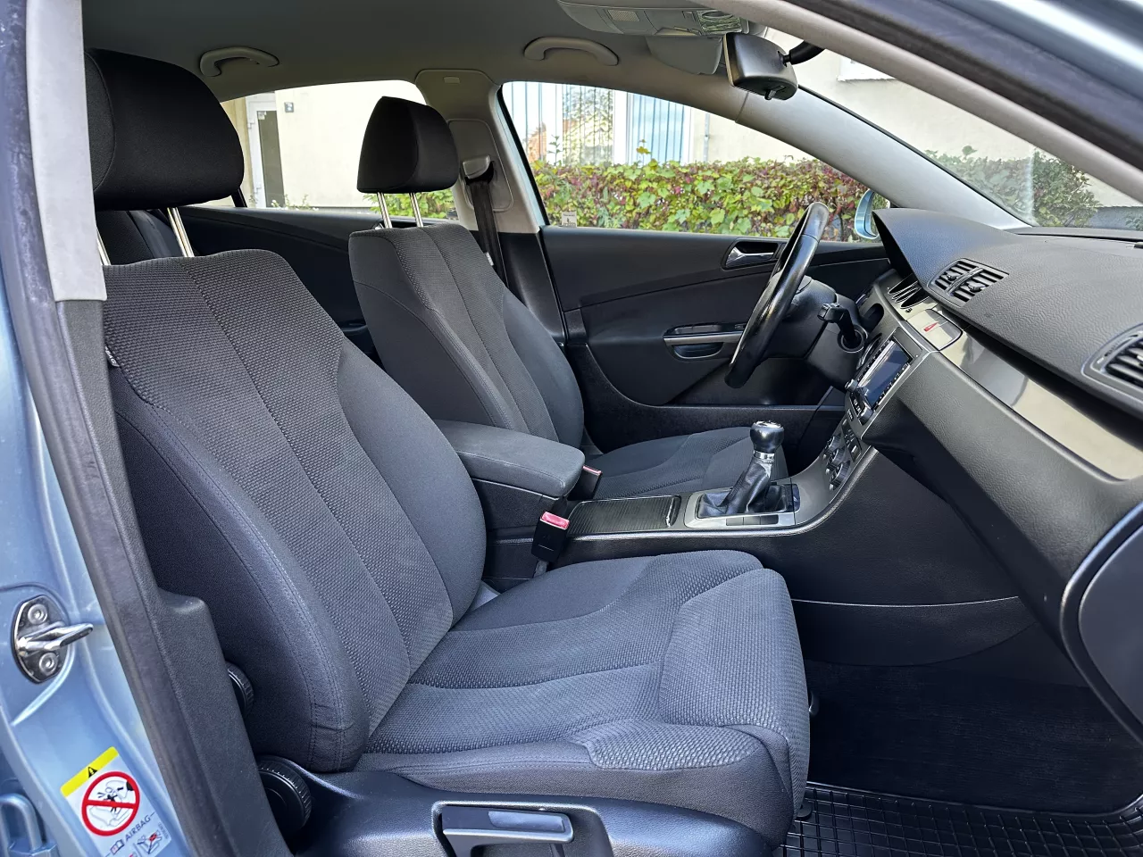 Volkswagen Passat 2.0 TDI 103kW Navi 6st. Manuál ALU kola Tažné - foto 11