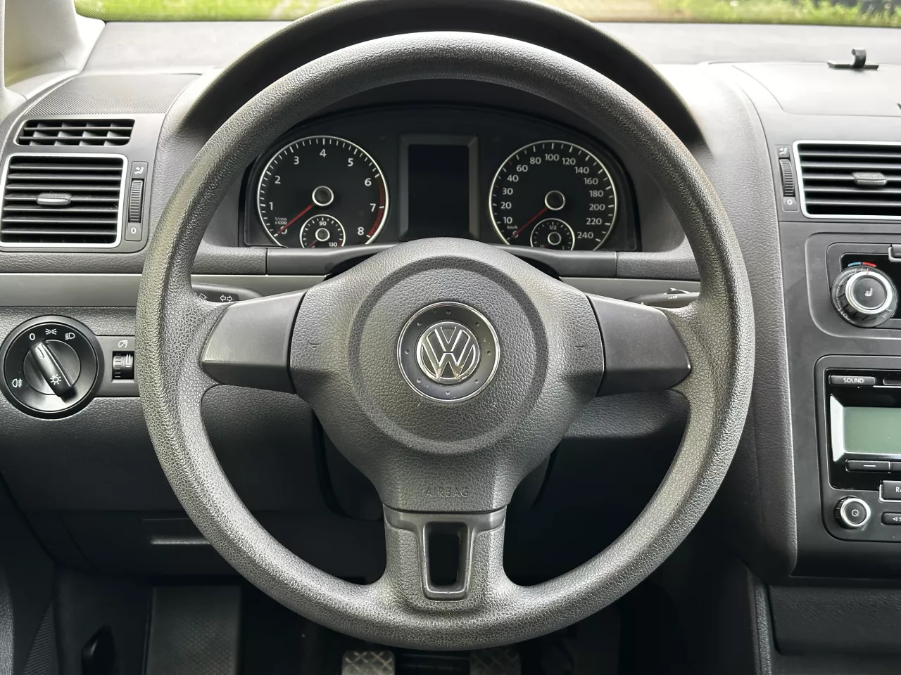 Volkswagen Touran 1.2 TSI Trendline Facelift 6st. Manuál - foto 16