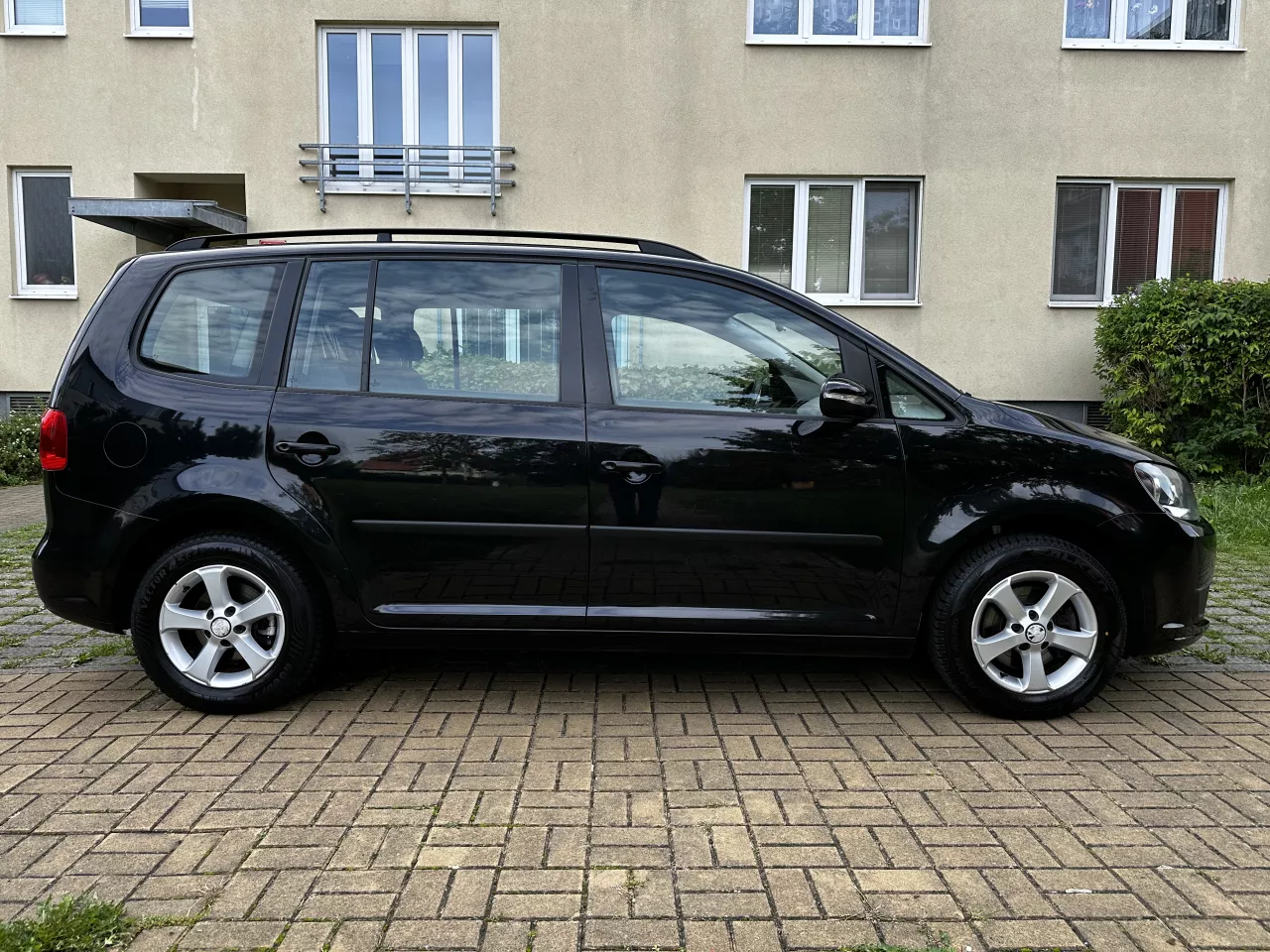 Volkswagen Touran 1.2 TSI Trendline Facelift 6st. Manuál - foto 4
