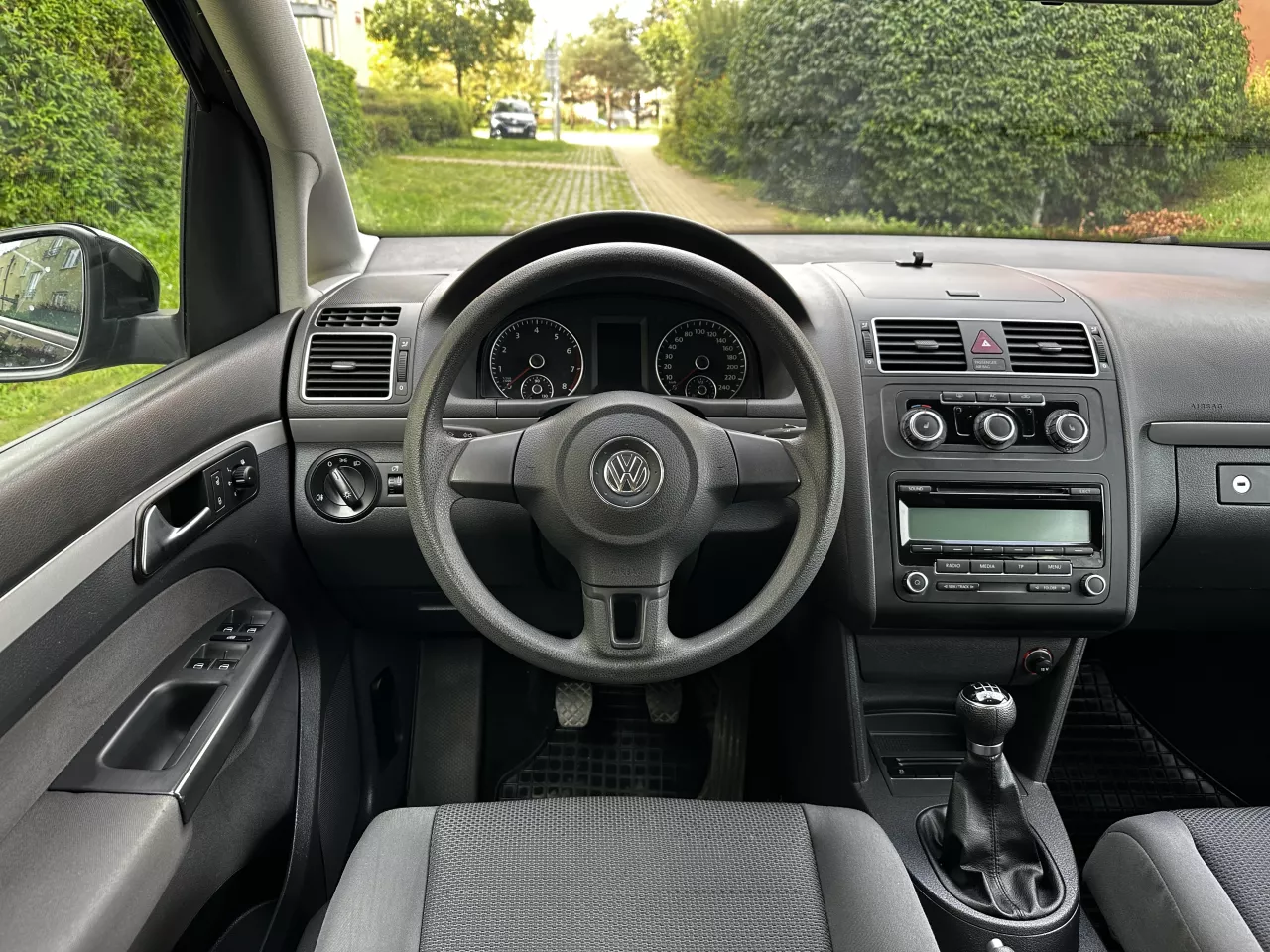Volkswagen Touran 1.2 TSI Trendline Facelift 6st. Manuál - foto 15
