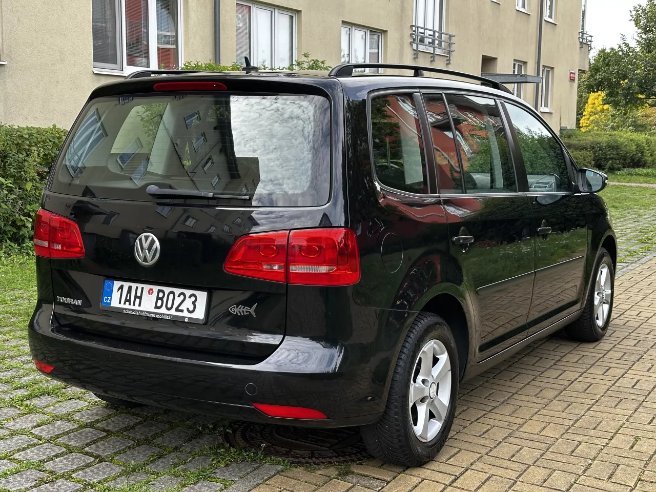 Volkswagen Touran 1.2 TSI Trendline Facelift 6st. Manuál - foto 5