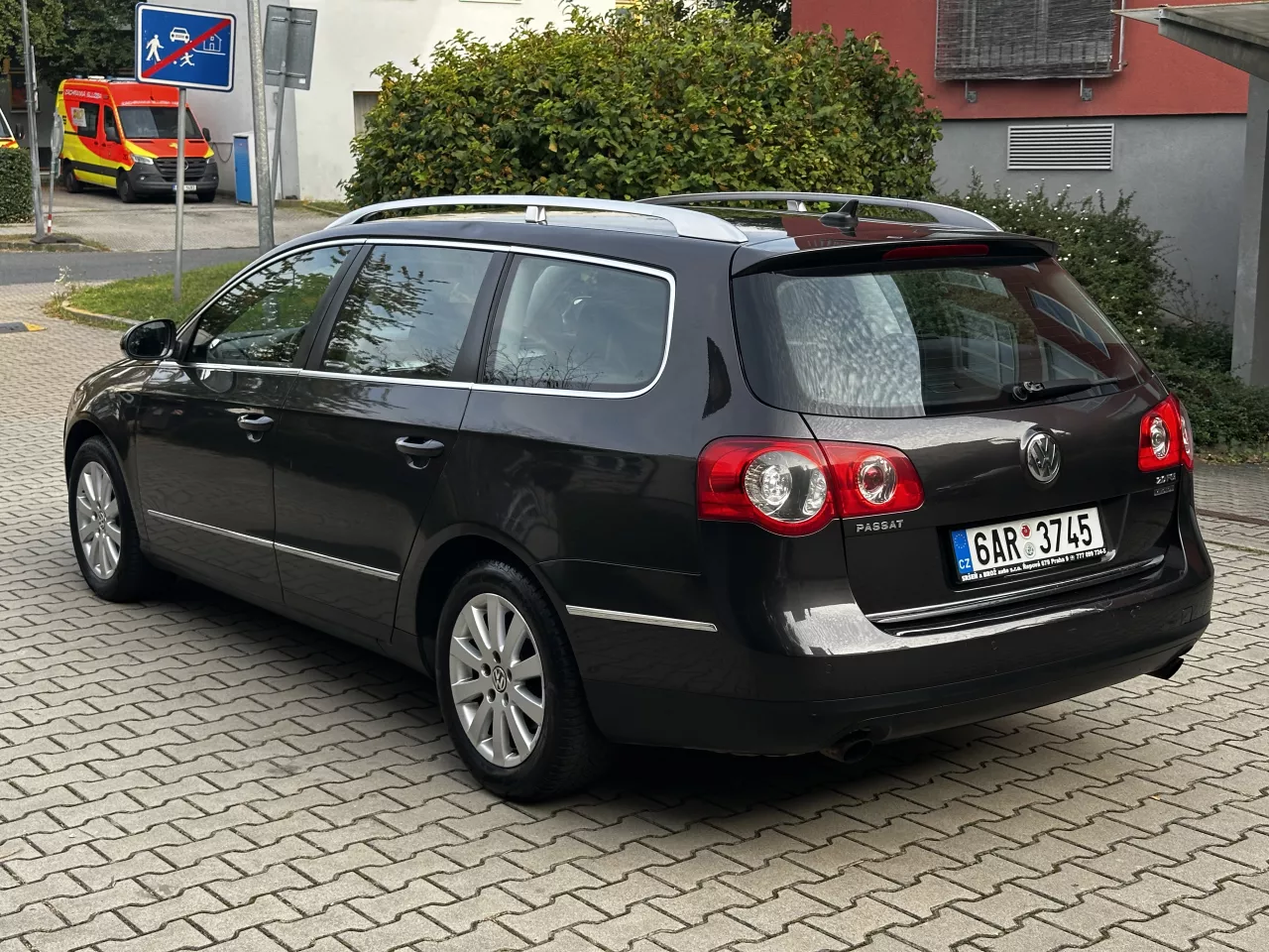Volkswagen Passat 2.0 FSI 4x4 110kW Highline Kůže CarPlay Xenony - foto 7