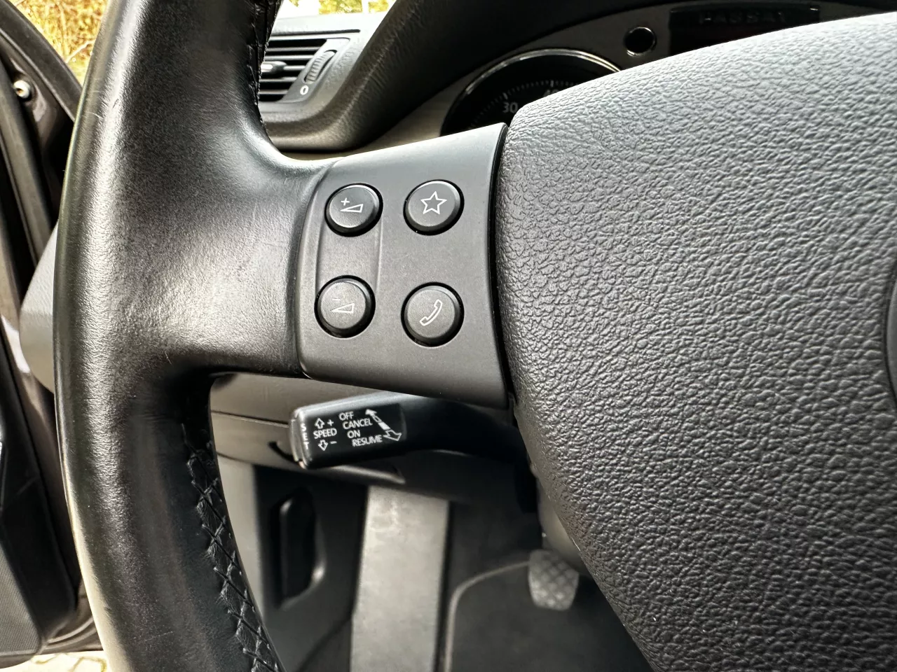 Volkswagen Passat 2.0 FSI 4x4 110kW Highline Kůže CarPlay Xenony - foto 19