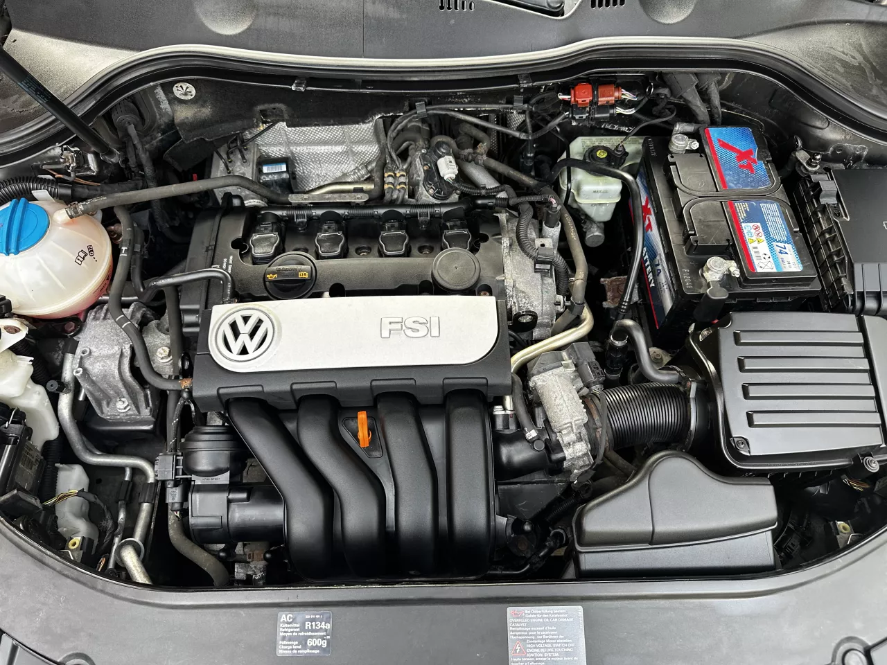 Volkswagen Passat 2.0 FSI 4x4 110kW Highline Kůže CarPlay Xenony - foto 20