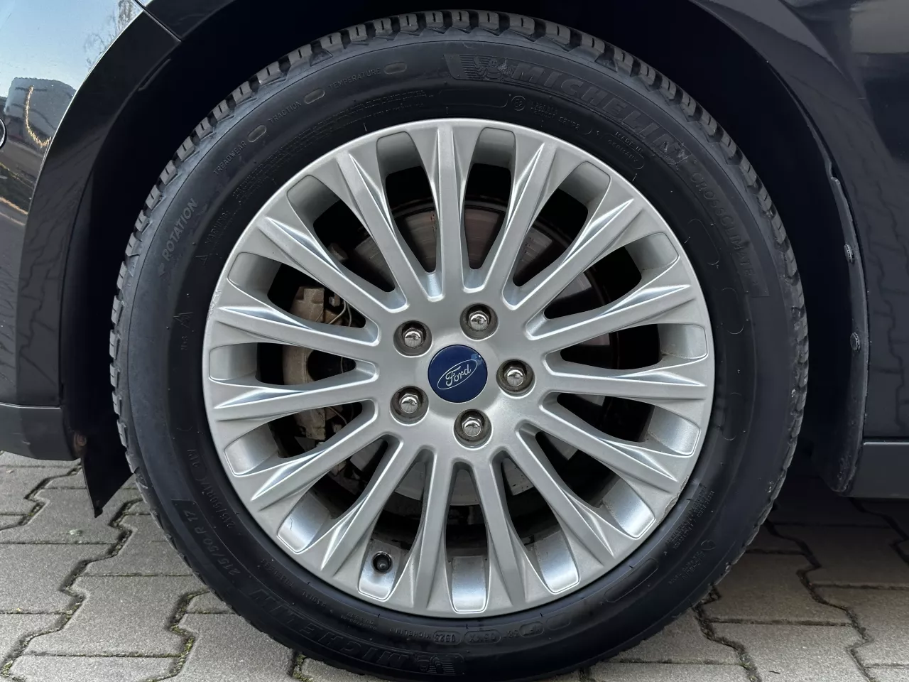Ford Focus 1.6 16V 110kW Titanium Navi Xenony Tažné - foto 27